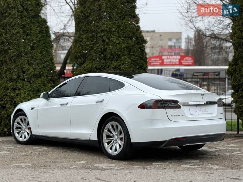 Лифтбек Tesla Model S 2015 в Одессе