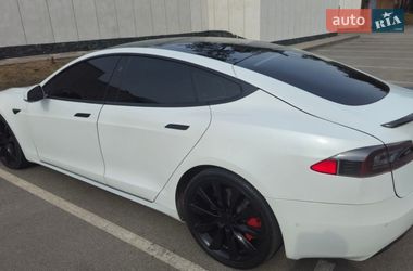 Лифтбек Tesla Model S 2017 в Украинке