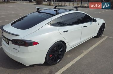 Лифтбек Tesla Model S 2017 в Украинке
