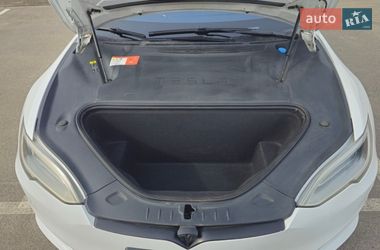 Лифтбек Tesla Model S 2017 в Украинке