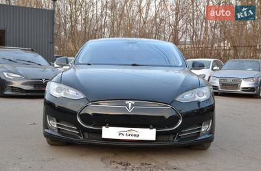 Ліфтбек Tesla Model S 2013 в Луцьку