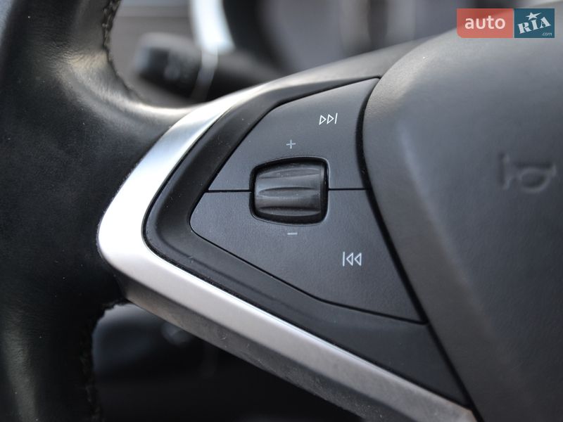 Ліфтбек Tesla Model S 2013 в Луцьку