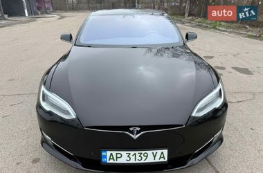 Лифтбек Tesla Model S 2017 в Запорожье