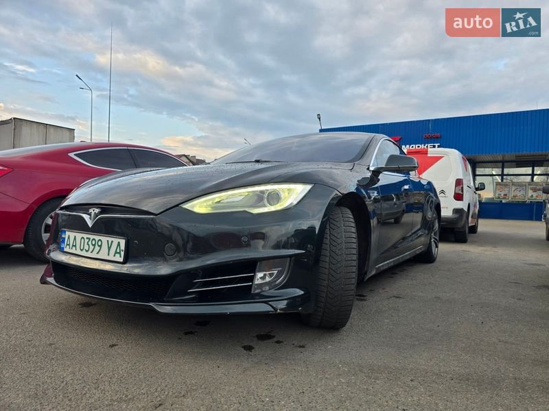 Ліфтбек Tesla Model S 2012 в Києві