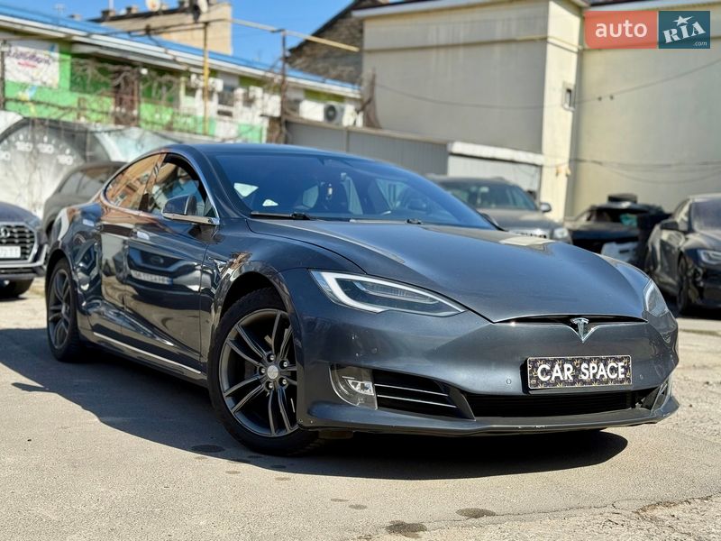 Лифтбек Tesla Model S 2017 в Одессе