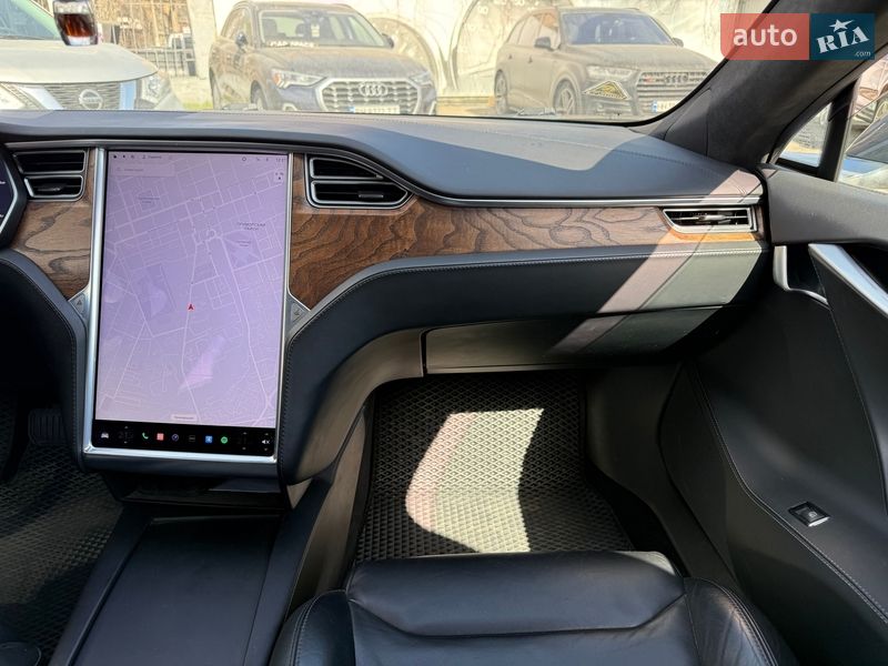 Лифтбек Tesla Model S 2017 в Одессе