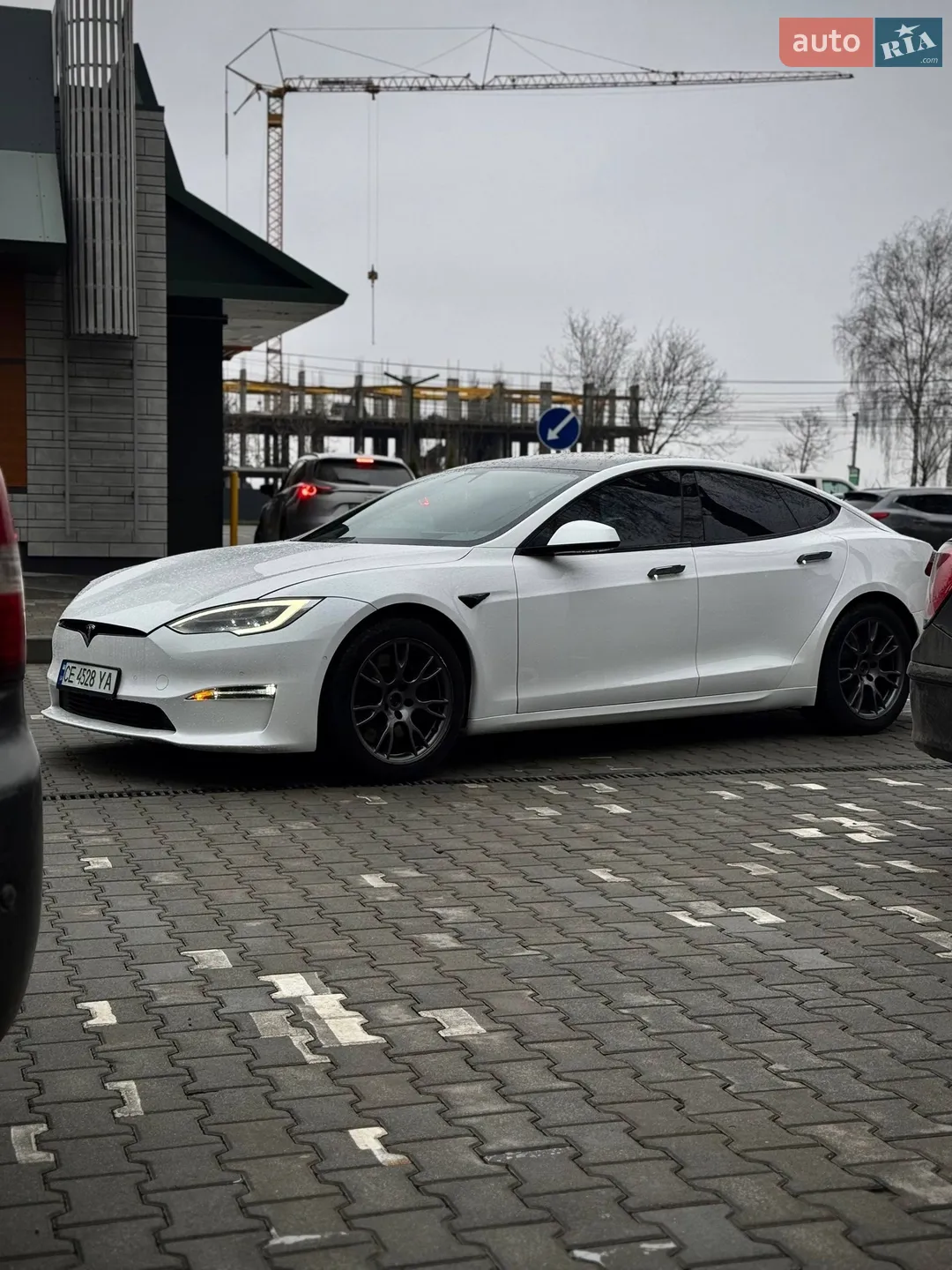 2022 Tesla Model S - мініатюра 19