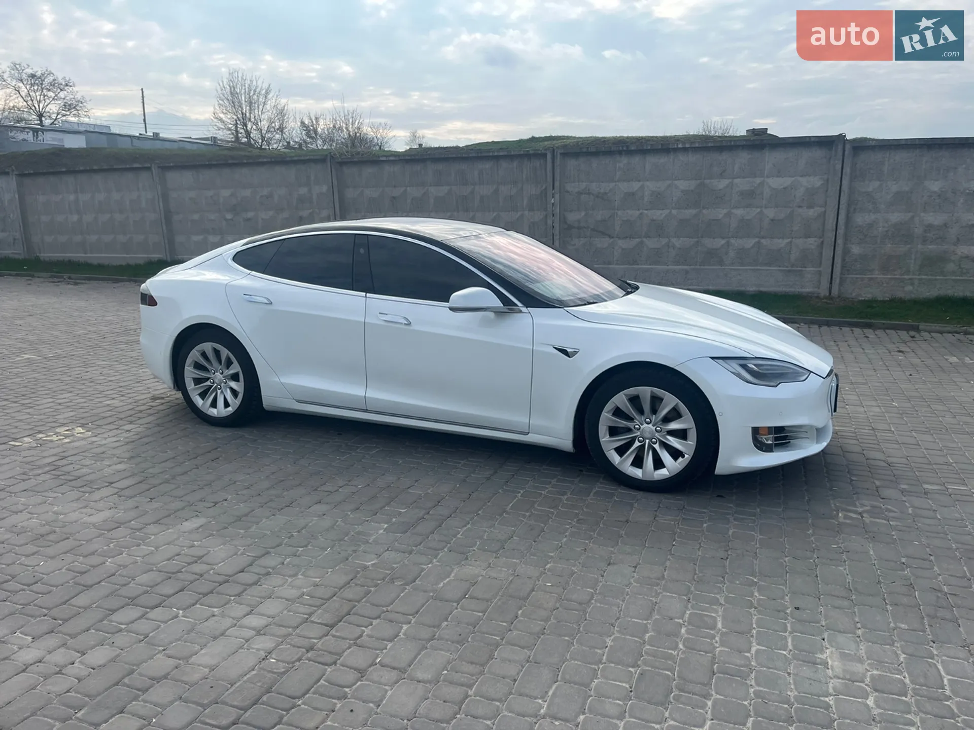 2019 Tesla Model S - мініатюра 2