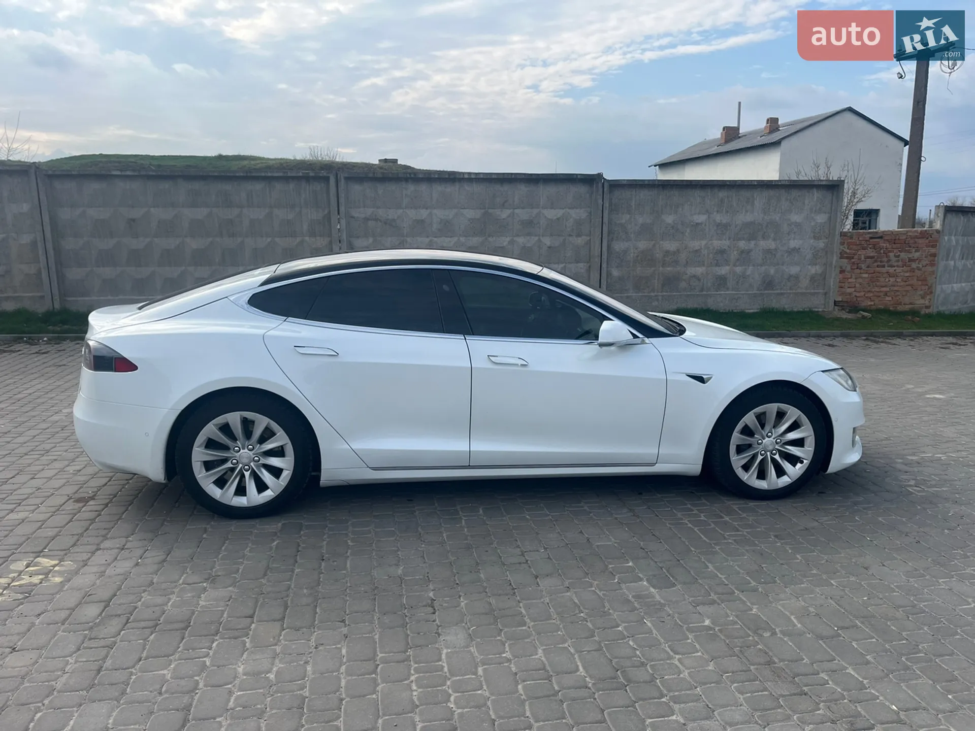 2019 Tesla Model S - мініатюра 6