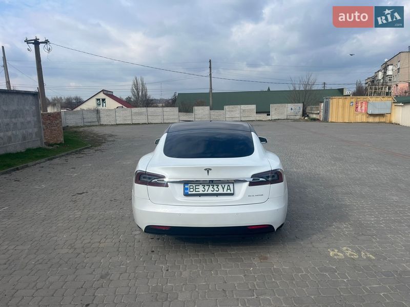 Ліфтбек Tesla Model S 2019 в Первомайську