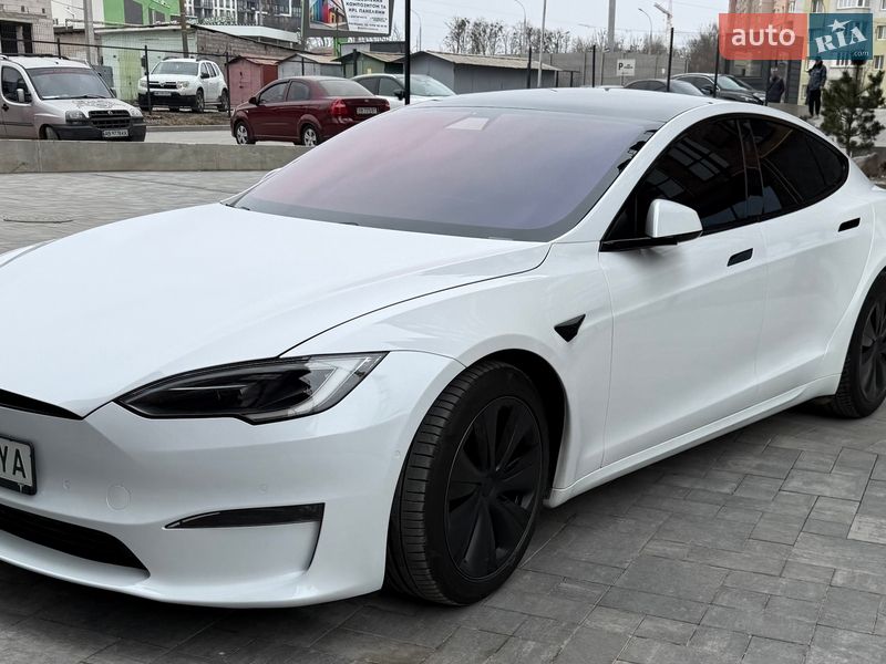 Лифтбек Tesla Model S 2022 в Виннице