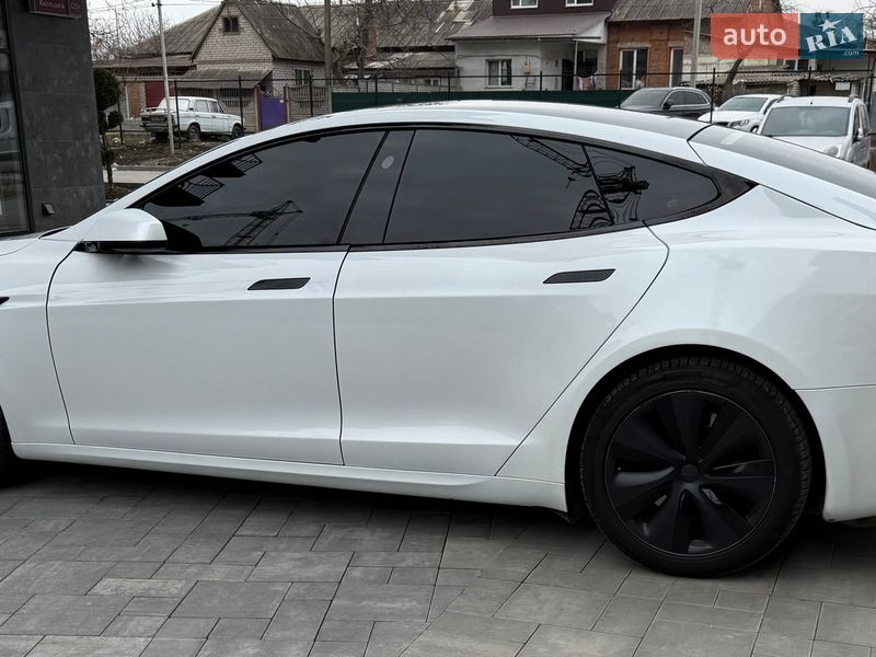 Лифтбек Tesla Model S 2022 в Виннице