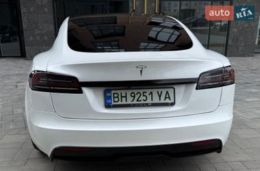 Лифтбек Tesla Model S 2022 в Виннице