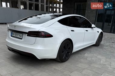 Лифтбек Tesla Model S 2022 в Виннице
