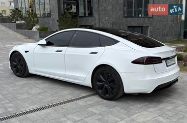 Лифтбек Tesla Model S 2022 в Виннице