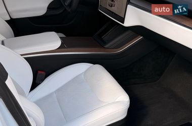 Лифтбек Tesla Model S 2022 в Виннице