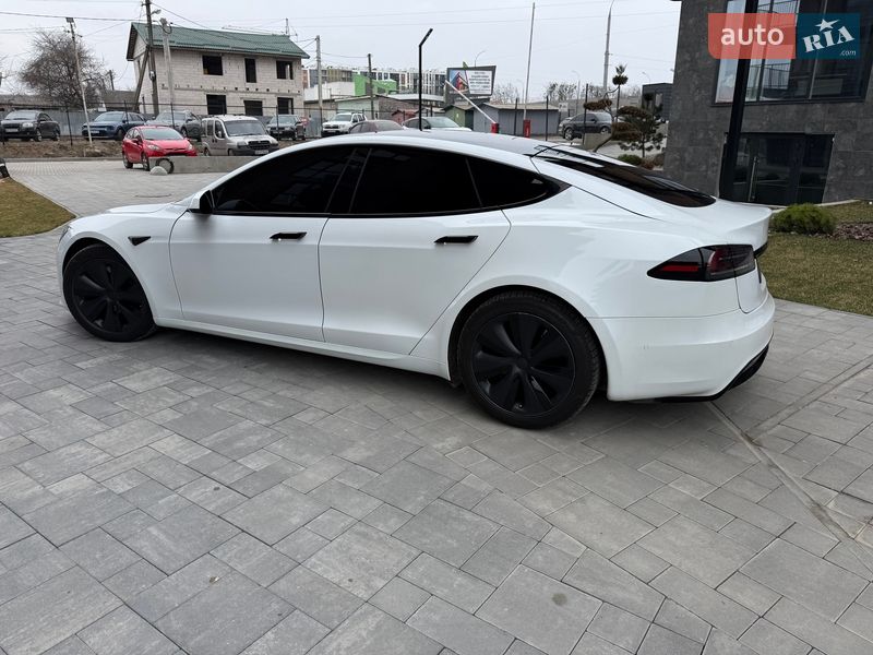 Лифтбек Tesla Model S 2022 в Виннице