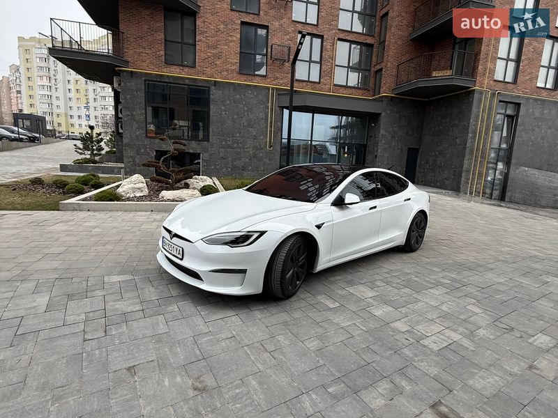 Лифтбек Tesla Model S 2022 в Виннице