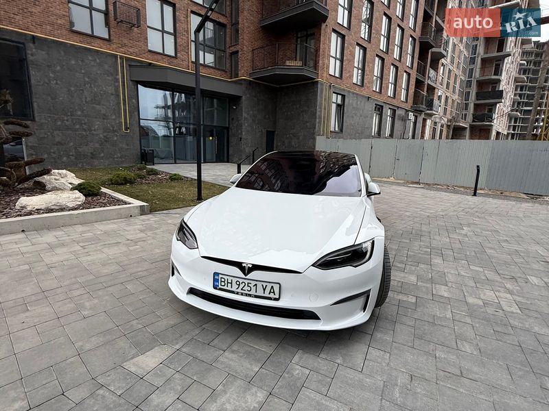 Лифтбек Tesla Model S 2022 в Виннице