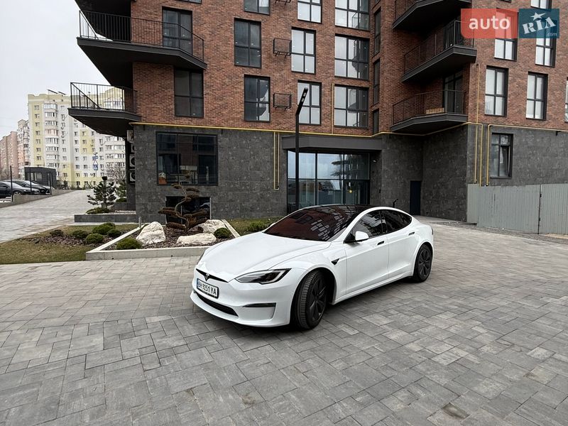 Лифтбек Tesla Model S 2022 в Виннице