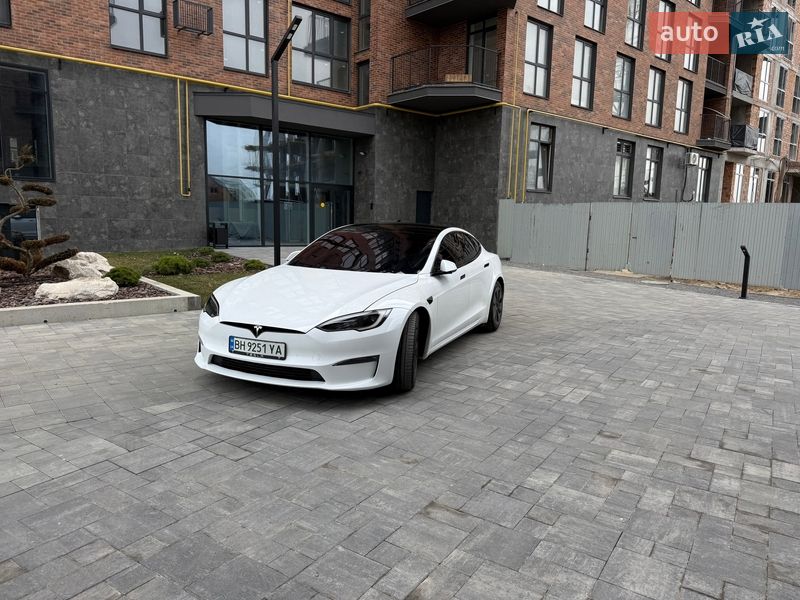 Лифтбек Tesla Model S 2022 в Виннице