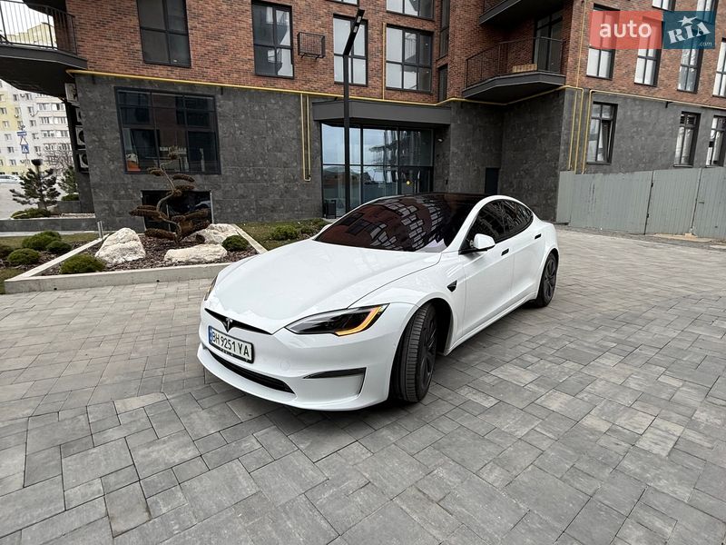 Лифтбек Tesla Model S 2022 в Виннице