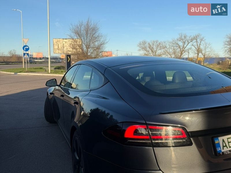 Ліфтбек Tesla Model S 2023 в Дніпрі фото 7 Ліфтбек Tesla Model S 2023 в Дніпрі