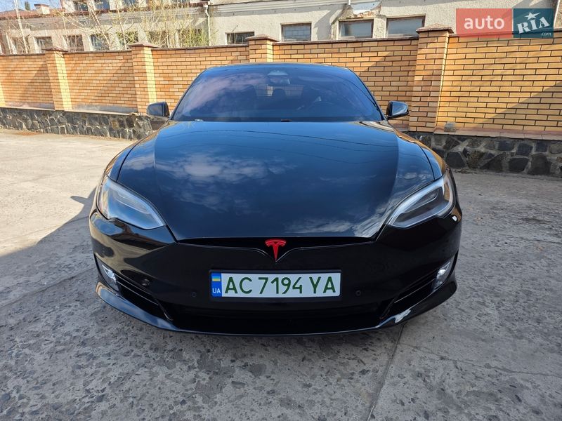 Ліфтбек Tesla Model S 2018 в Володимирі фото 5 Ліфтбек Tesla Model S 2018 в Володимирі