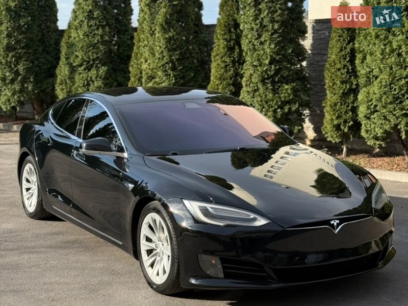 Ліфтбек Tesla Model S 2017 в Вінниці фото 2 Ліфтбек Tesla Model S 2017 в Вінниці