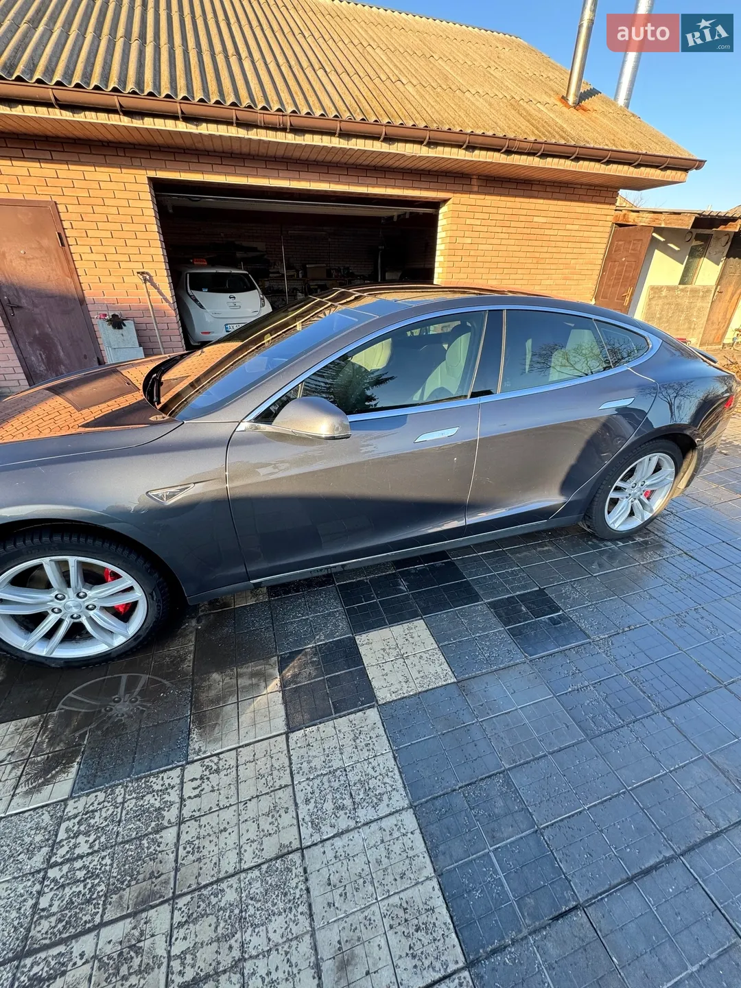 2015 Tesla Model S - мініатюра 3