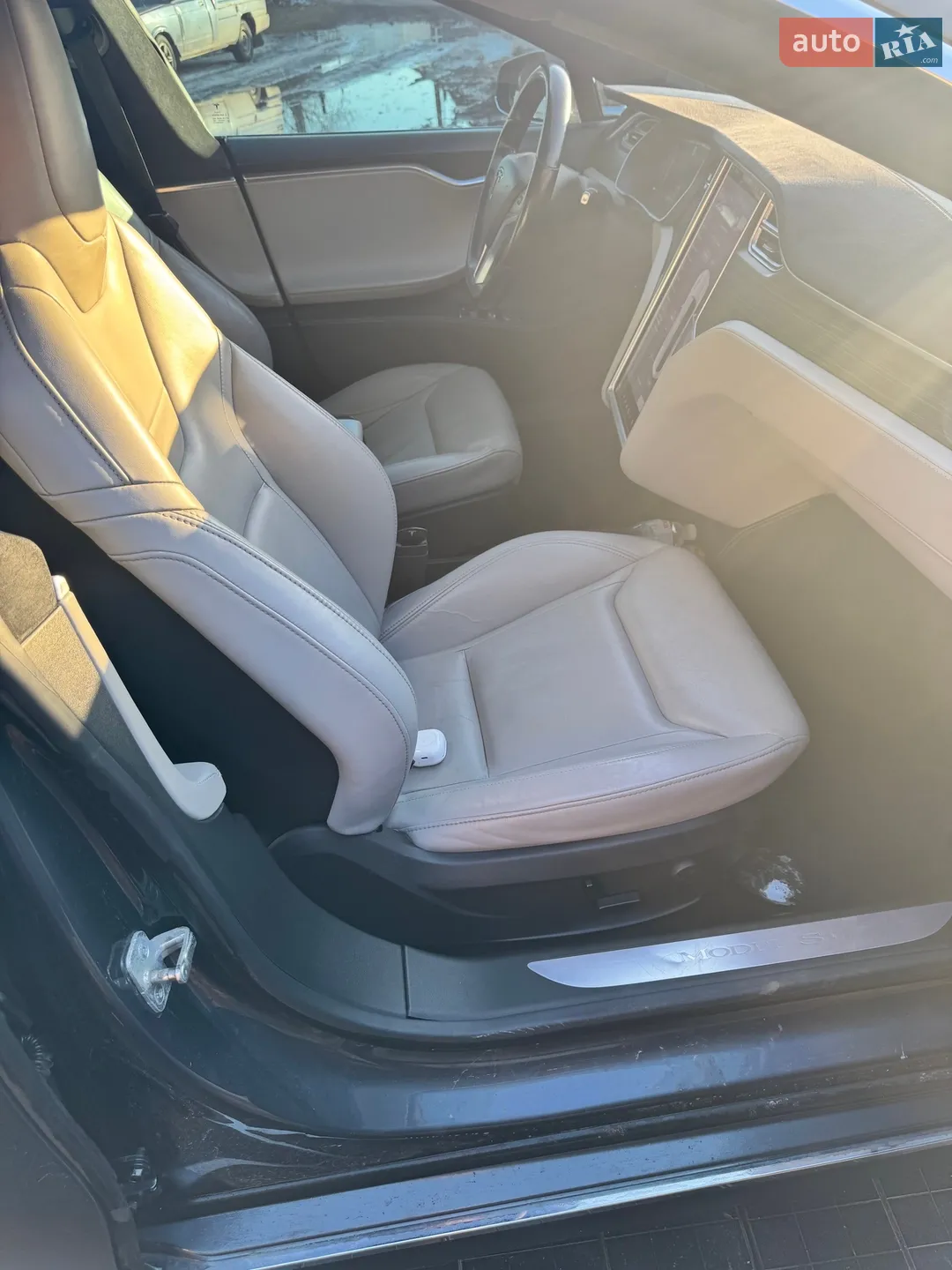 2015 Tesla Model S - мініатюра 9