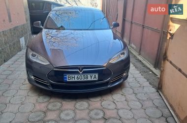 Лифтбек Tesla Model S 2015 в Одессе