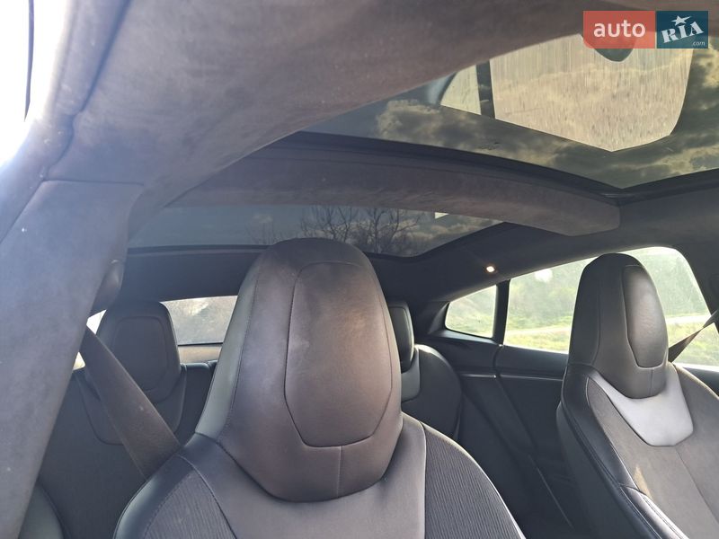 Лифтбек Tesla Model S 2015 в Одессе