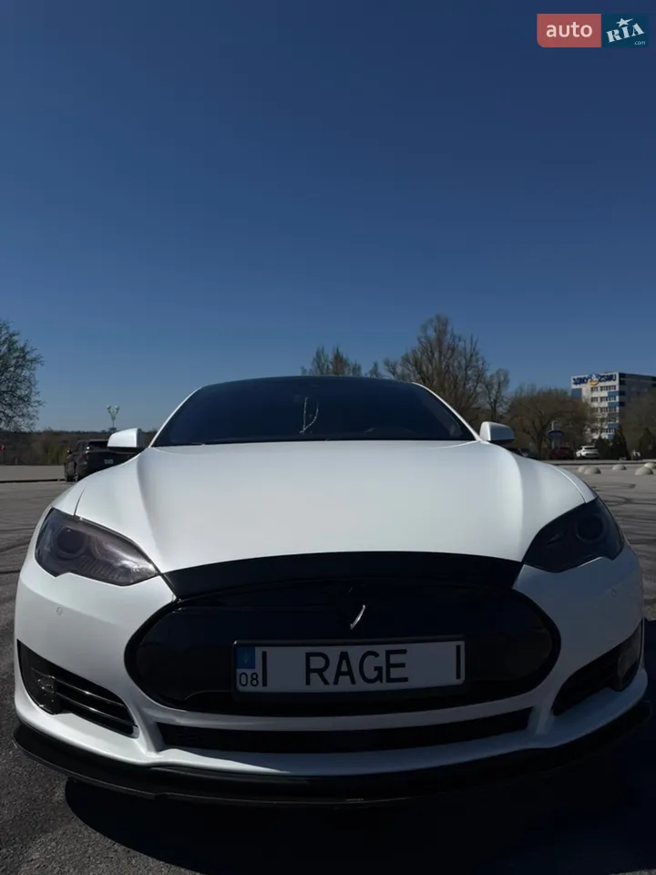 2015 Tesla Model S - мініатюра 12