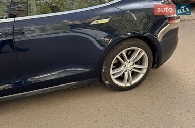Ліфтбек Tesla Model S 2013 в Одесі