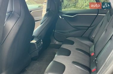 Ліфтбек Tesla Model S 2017 в Одесі