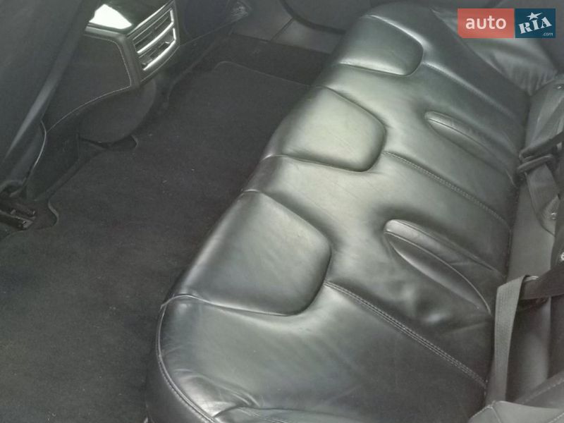 Лифтбек Tesla Model S 2015 в Кропивницком