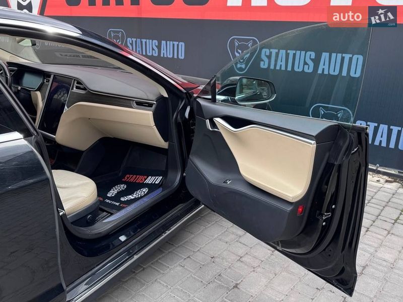 Ліфтбек Tesla Model S 2015 в Вінниці фото 34 Ліфтбек Tesla Model S 2015 в Вінниці