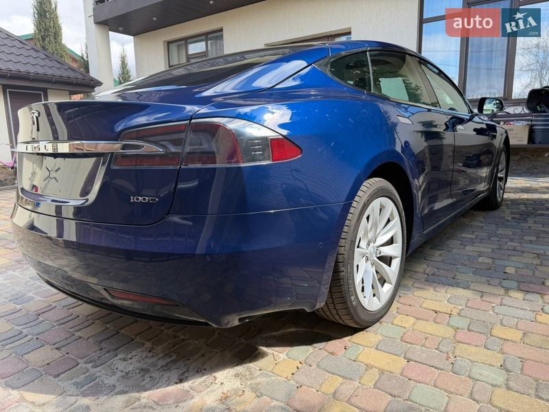 Лифтбек Tesla Model S 2018 в Харькове