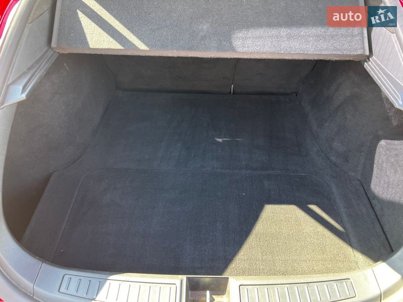 Ліфтбек Tesla Model S 2016 в Софіївській Борщагівці фото 47 Ліфтбек Tesla Model S 2016 в Софіївській Борщагівці