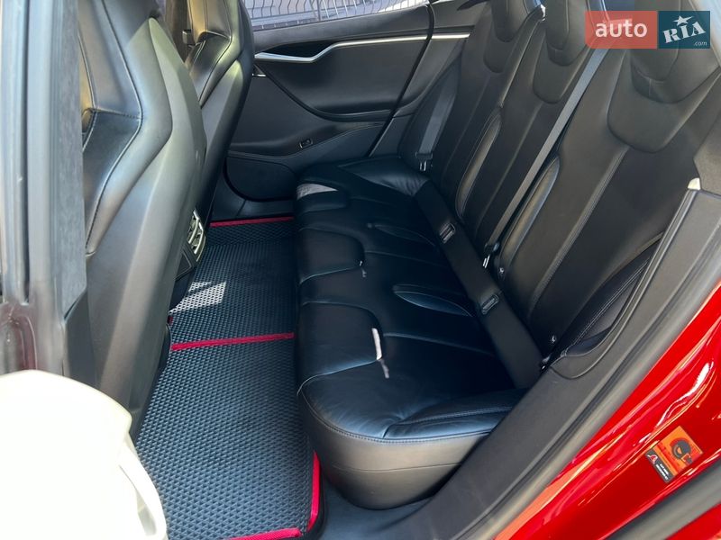 Ліфтбек Tesla Model S 2016 в Софіївській Борщагівці фото 41 Ліфтбек Tesla Model S 2016 в Софіївській Борщагівці