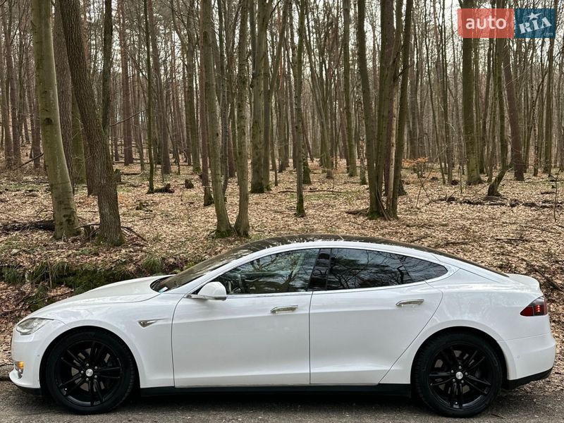 Лифтбек Tesla Model S 2015 в Кропивницком фото 5 Лифтбек Tesla Model S 2015 в Кропивницком