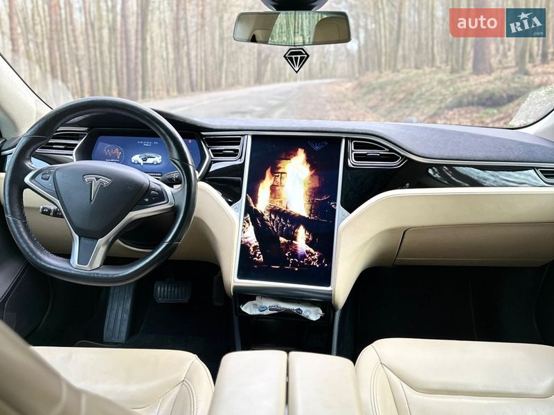 Лифтбек Tesla Model S 2015 в Кропивницком фото 12 Лифтбек Tesla Model S 2015 в Кропивницком