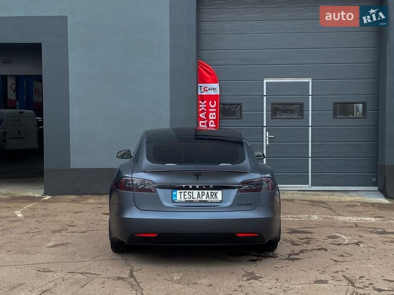Ліфтбек Tesla Model S 2019 в Києві