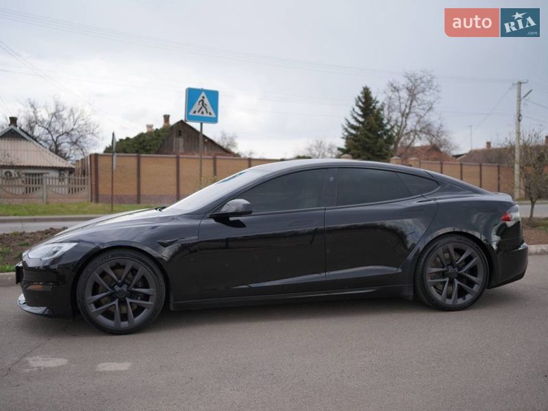 Лифтбек Tesla Model S 2021 в Кривом Роге