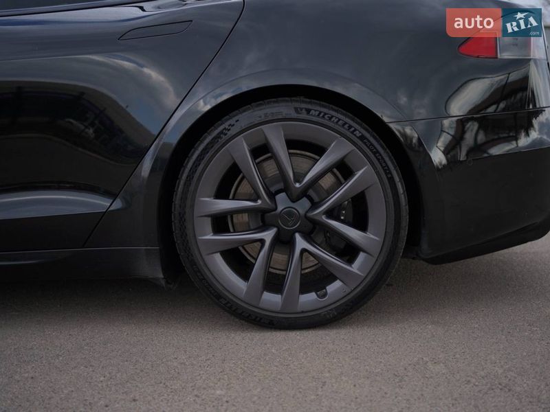 Лифтбек Tesla Model S 2021 в Кривом Роге фото 12 Лифтбек Tesla Model S 2021 в Кривом Роге