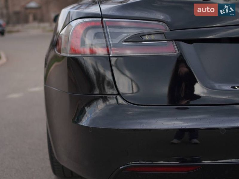 Лифтбек Tesla Model S 2021 в Кривом Роге фото 15 Лифтбек Tesla Model S 2021 в Кривом Роге