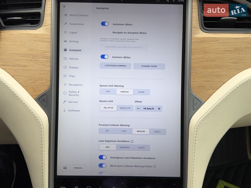 Ліфтбек Tesla Model S 2018 в Києві фото 48 Ліфтбек Tesla Model S 2018 в Києві