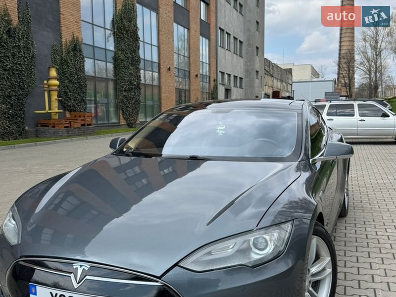 2014 Tesla Model-S, VIN 5YJSA3H15EFP32248:plate — фото 1 (autoria)