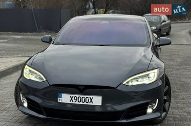 Лифтбек Tesla Model S 2019 в Днепре
